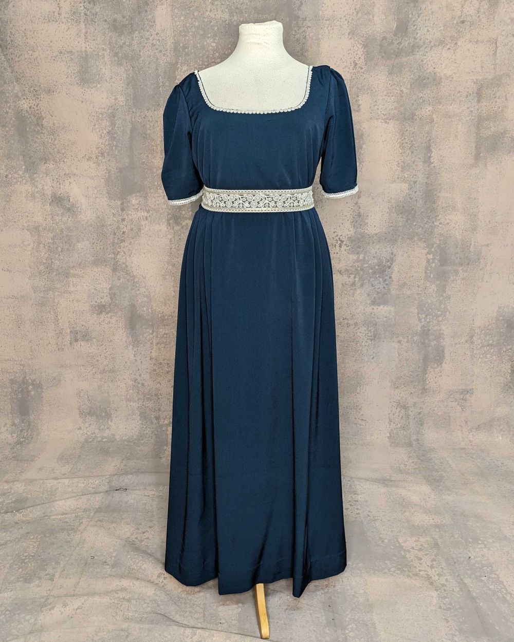 Regency Gown - RGW 805